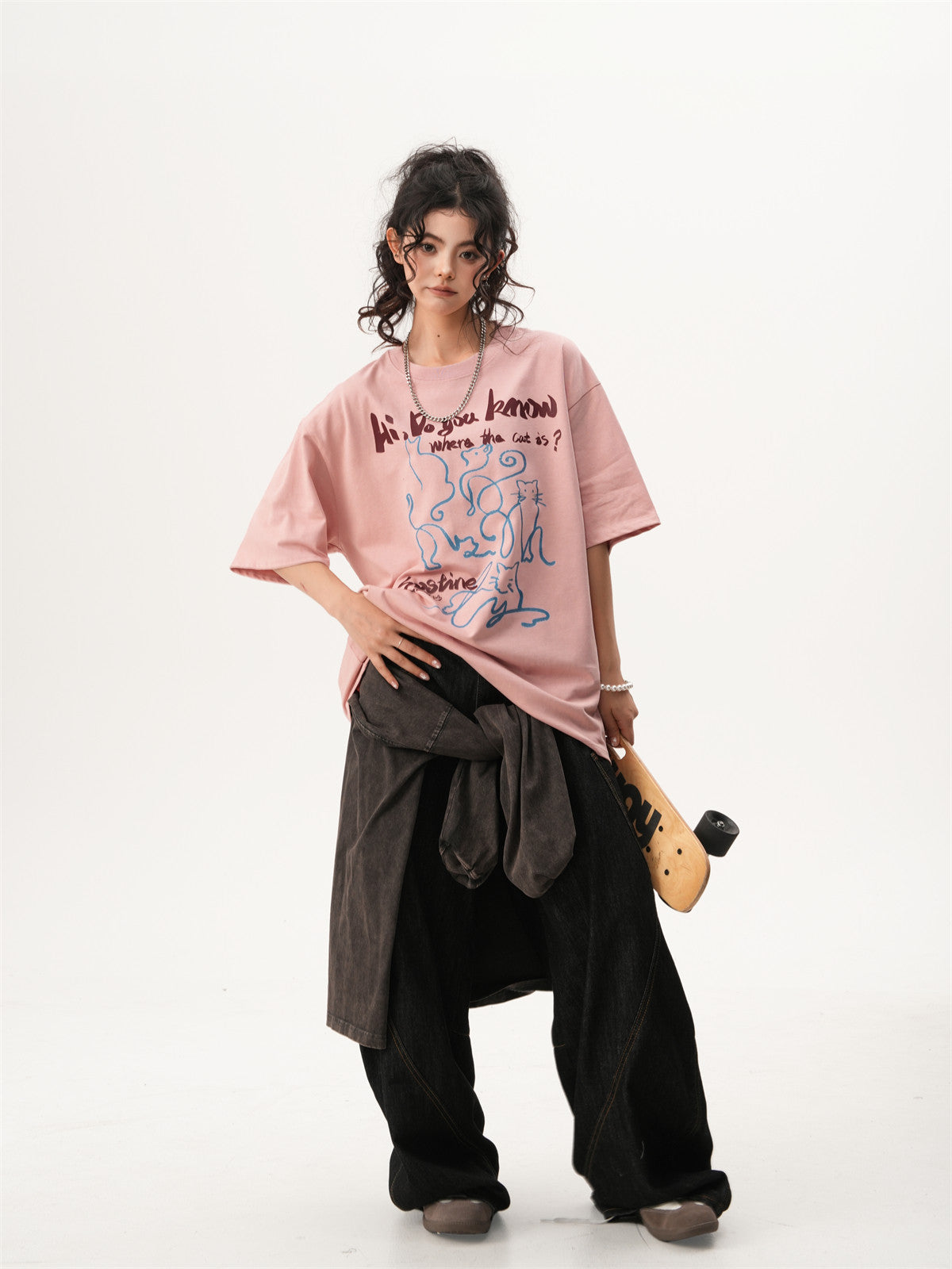 American-style hand-painted cat short-sleeved t-shirt, new summer design for men and women, versatile and fun couple top.