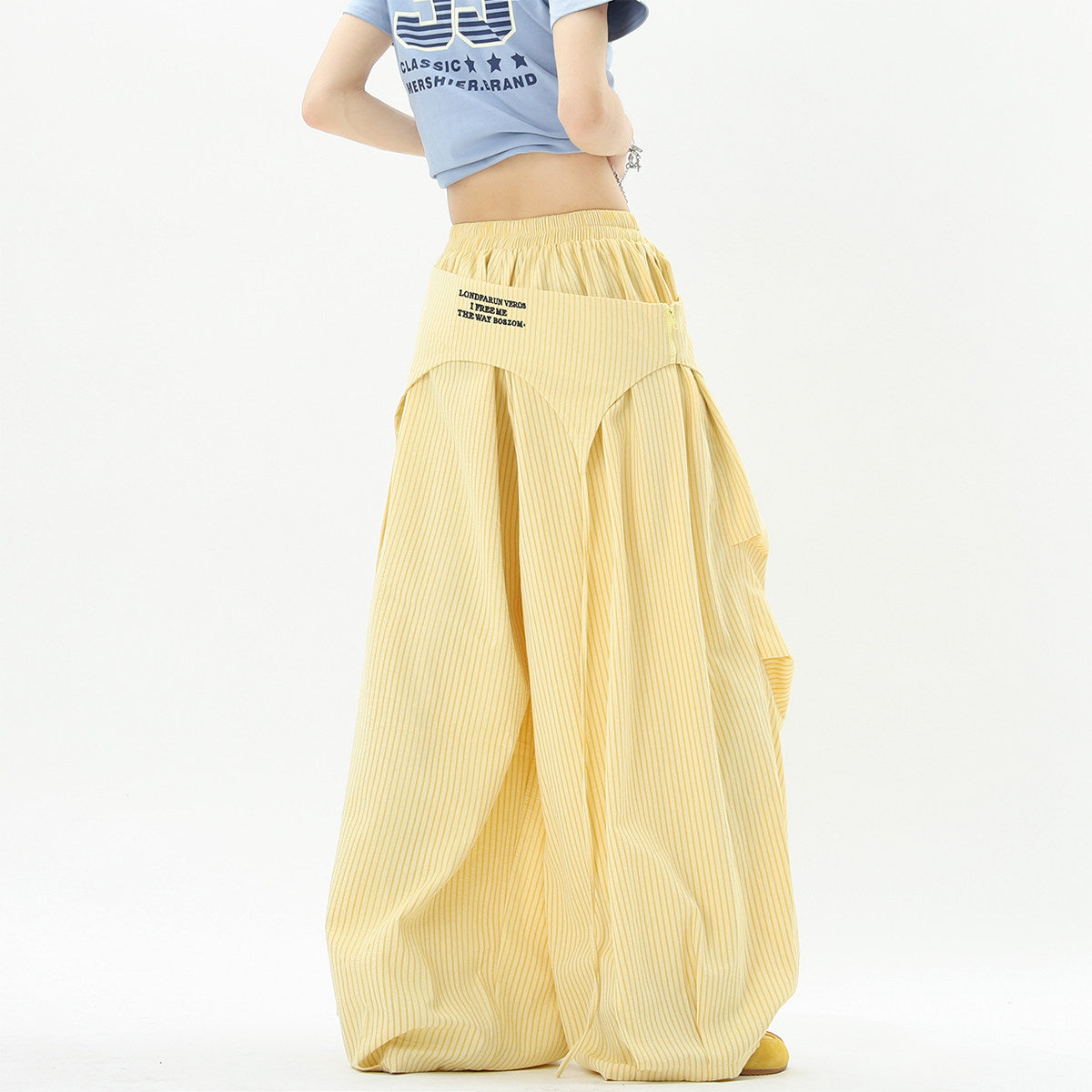 Stylish striped wide-leg trousers with lace-up details, unisex, perfect for summer hip-hop, street dance, and paratrousers. Loose, casual, floor-length trousers.