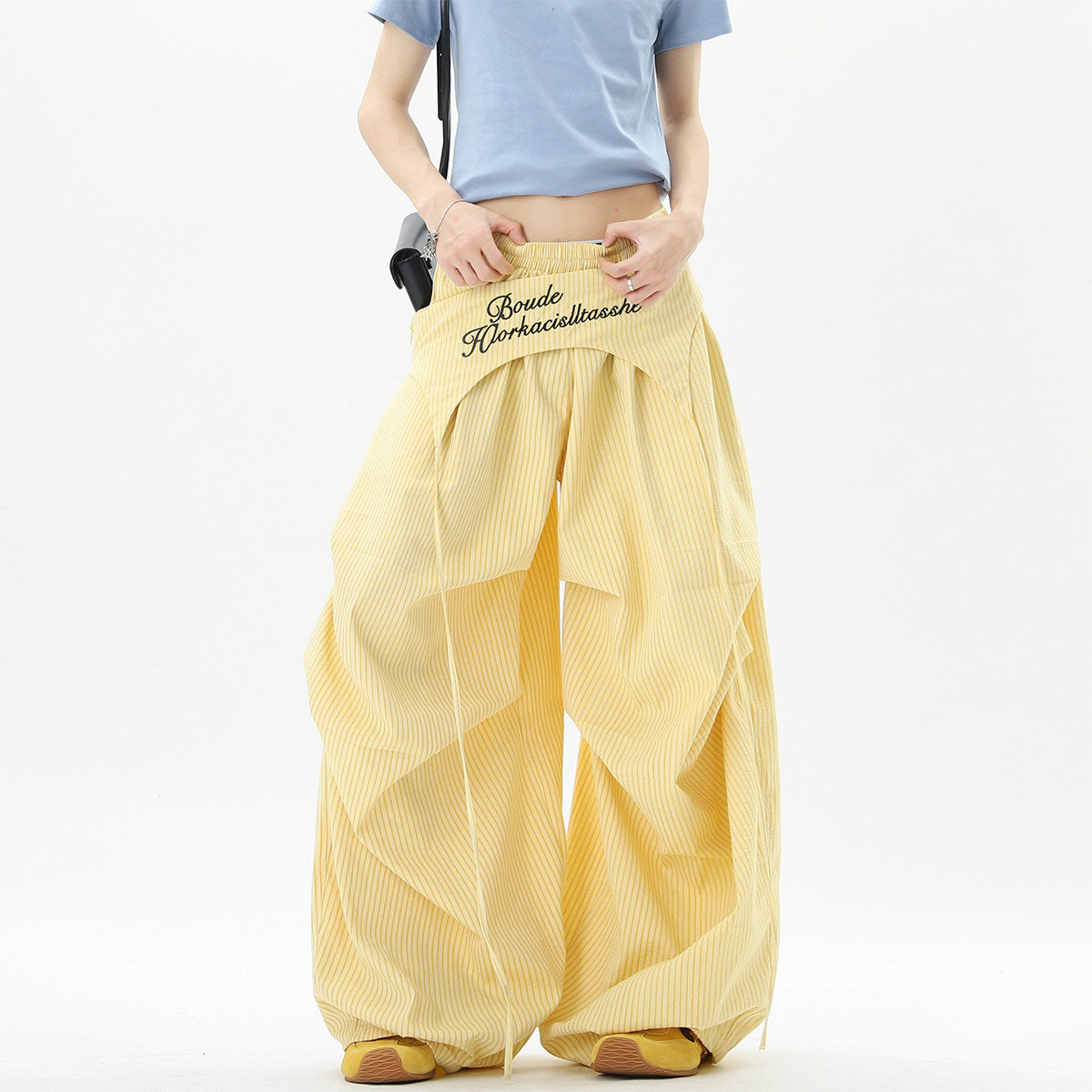 Stylish striped wide-leg trousers with lace-up details, unisex, perfect for summer hip-hop, street dance, and paratrousers. Loose, casual, floor-length trousers.